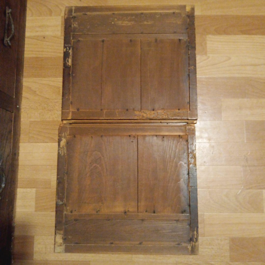 古い水屋の下置き。和箪笥　キャビネット　たんす　みずや