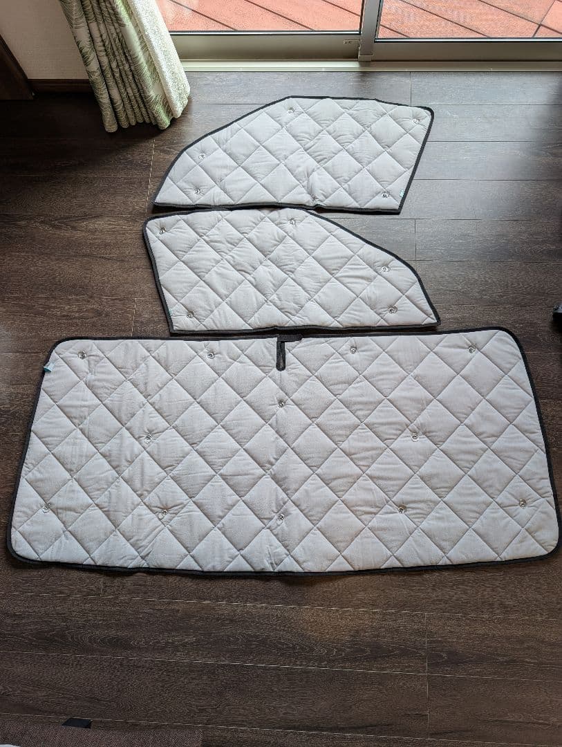 アイズ　マルチシェード・ハイエース　6〜8型　ワイド　フロント（3枚）セット