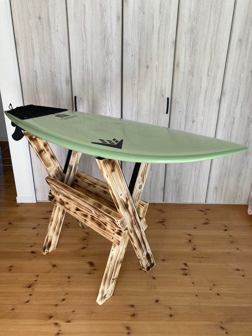 2日間限定価格！新色！開閉式！木製サーフボード用メンテナンススタンド　ラック