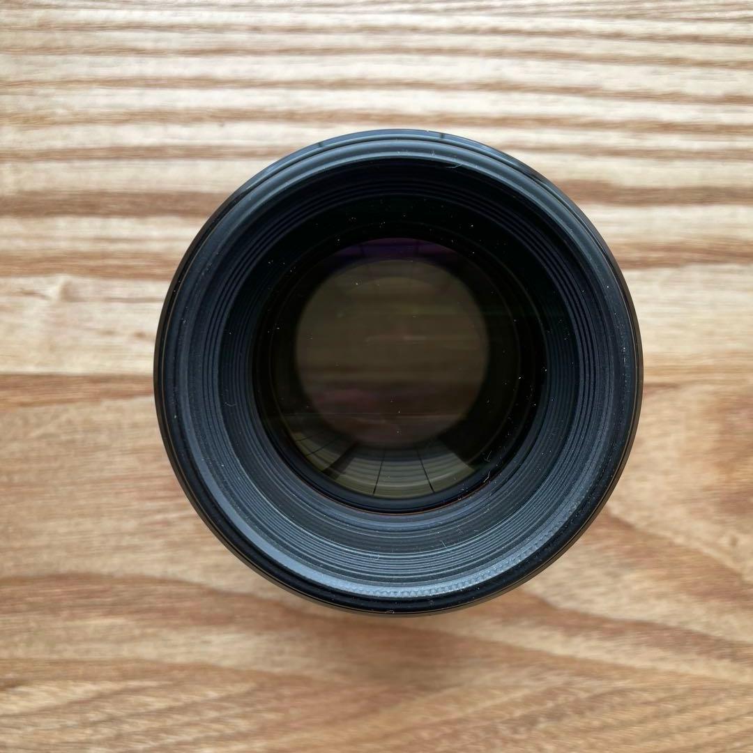 Canon EF 85mm f/1.8 USM レンズ