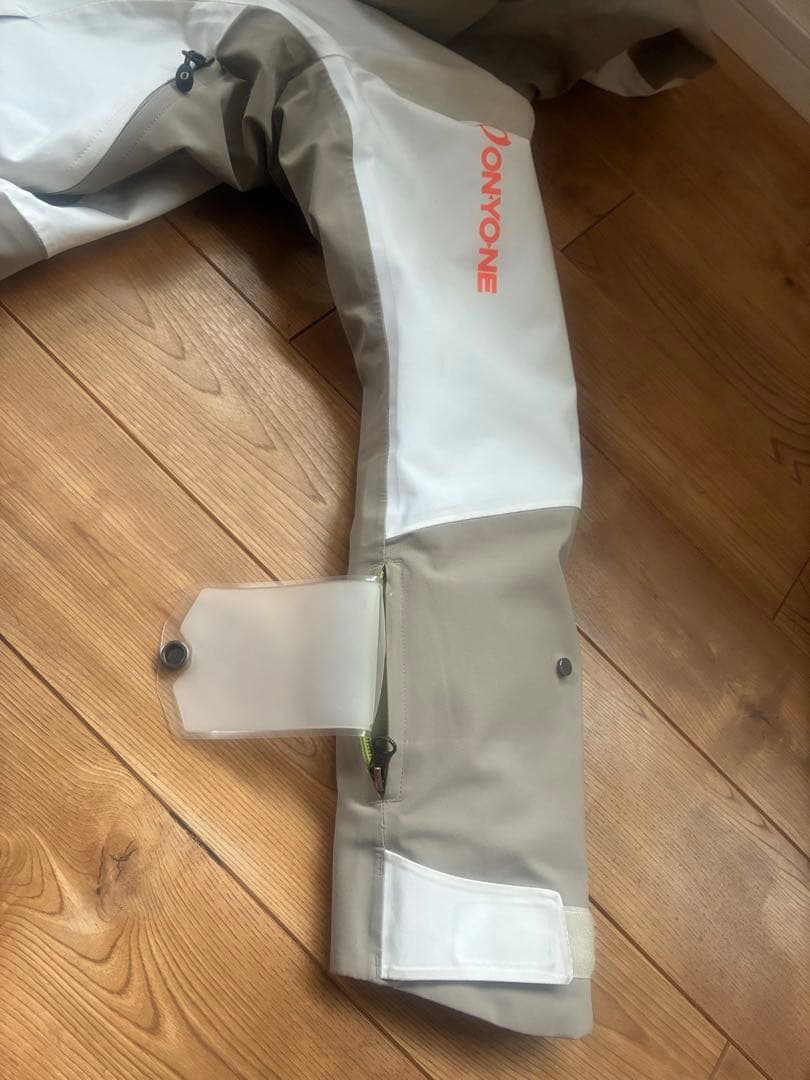 D*n様 オンヨネ　ONYONE 上下　S デサント　ゴールドウィン　ミズノ　オ