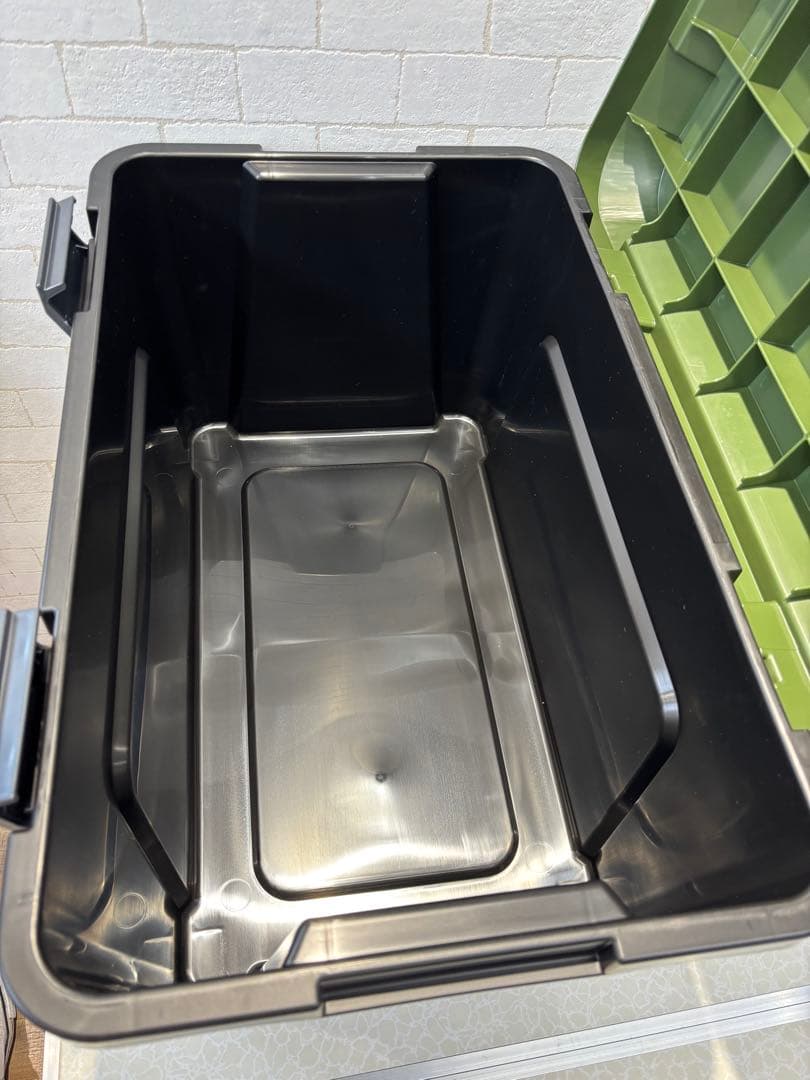 nikoneko BOX 外猫ハウス　猫