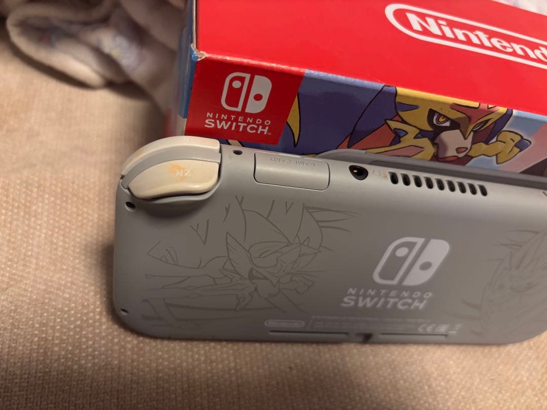 Nintendo Switch Lite ポケモンデザイン　カバー付き