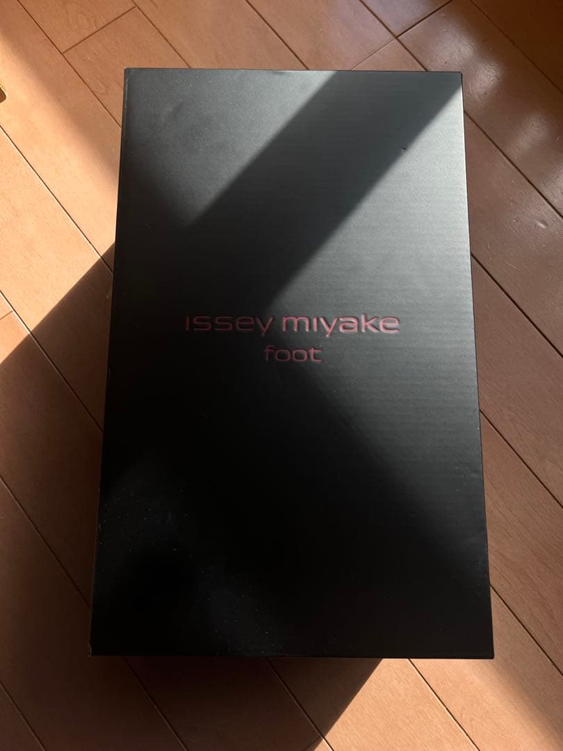 ISSEY MIYAKE × Asics Hyper Taping Black