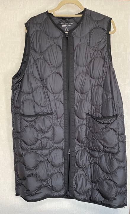 美品　UNIQLO×theoryコラボ　ライトダウンベスト