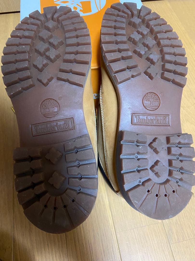 Timberland イエロー　チャッカブーツ(ミッドカット)