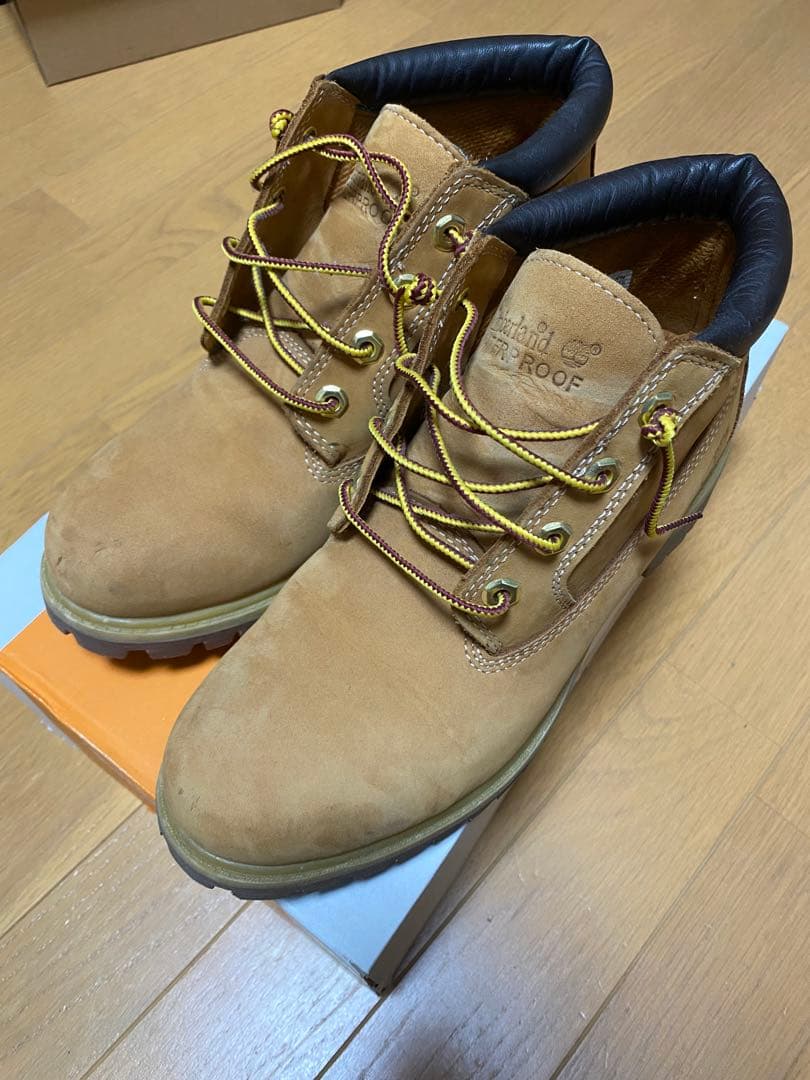 Timberland イエロー　チャッカブーツ(ミッドカット)