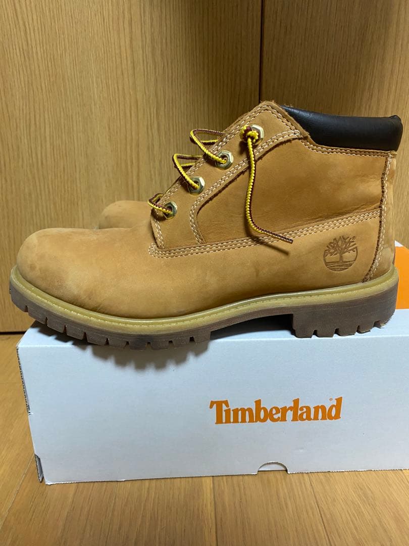 Timberland イエロー　チャッカブーツ(ミッドカット)