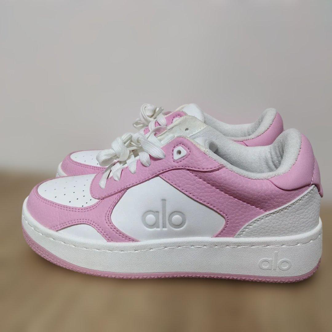 alo yoga ピンクリカバリーモードスニーカー　新品靴紐付き22.5cm
