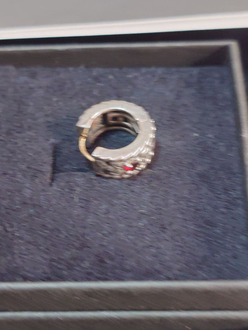 ブラッディマリー　ブッディストランプピアス　ガーネット