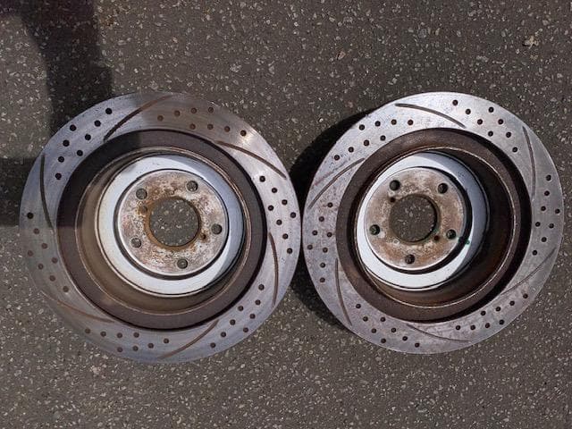 Ｏｎｏ！　スバル　スミトモ２ＰＯＴ用　Ｒローター（スリット・ディンプル）