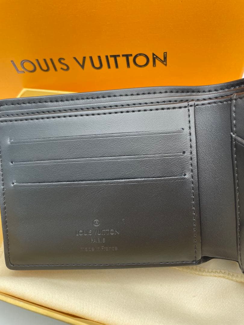 【美品】LOUIS VUITTON ポルトフォイユ・ミュルティプル 2つ折り財布