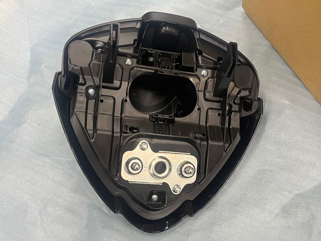 EJ11Aハヤブサ 純正シングルシートカウル 黒