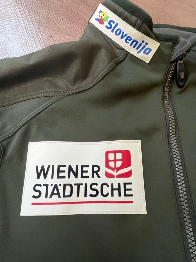 【最終価格】MIZUNO ミドルレイヤー スキー/スノーボードウェア