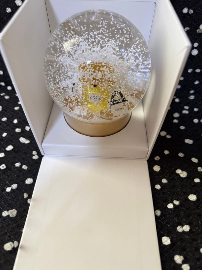 ちゃまるCHANEL 2024限定スノードームノベルティ