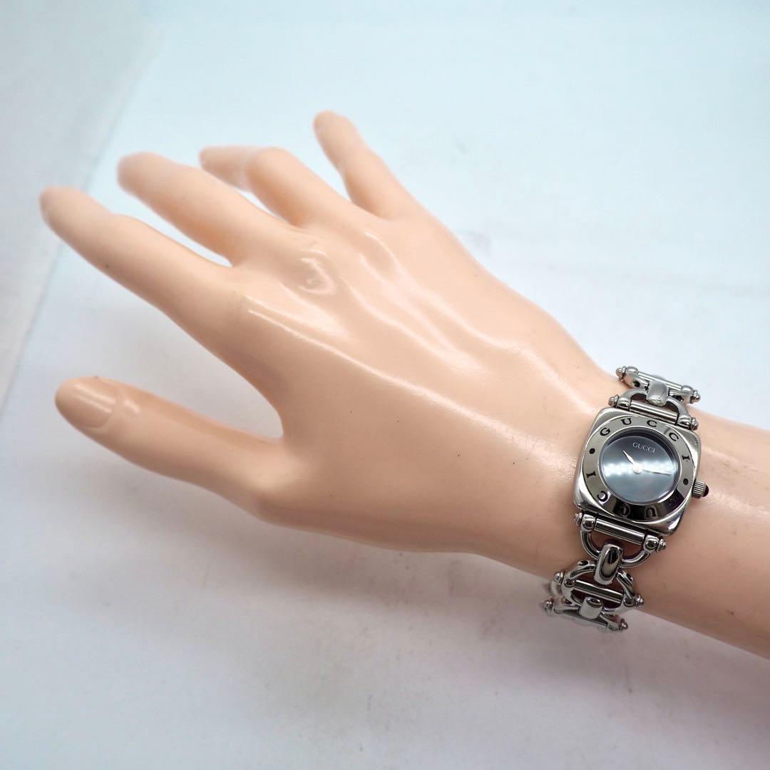 748 稼働【美品】GUCCI レディース 時計 6400L シルバー ブラック