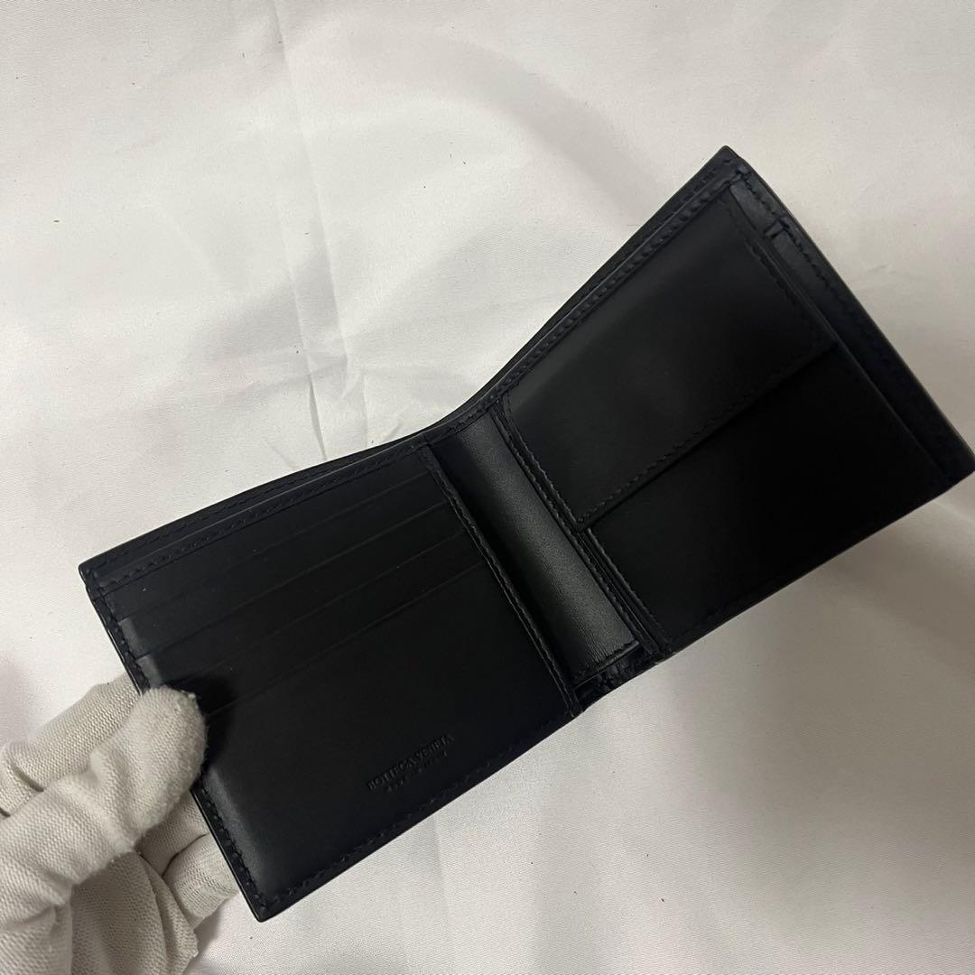未使用✨　Bottega Veneta 折り財布　イントレチャート　レザー　黒