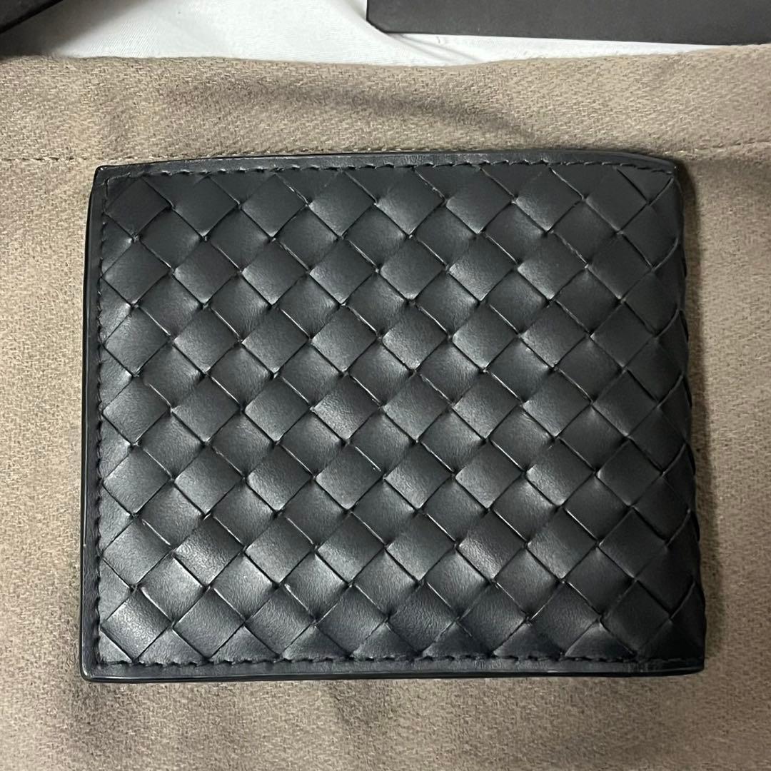 未使用✨　Bottega Veneta 折り財布　イントレチャート　レザー　黒