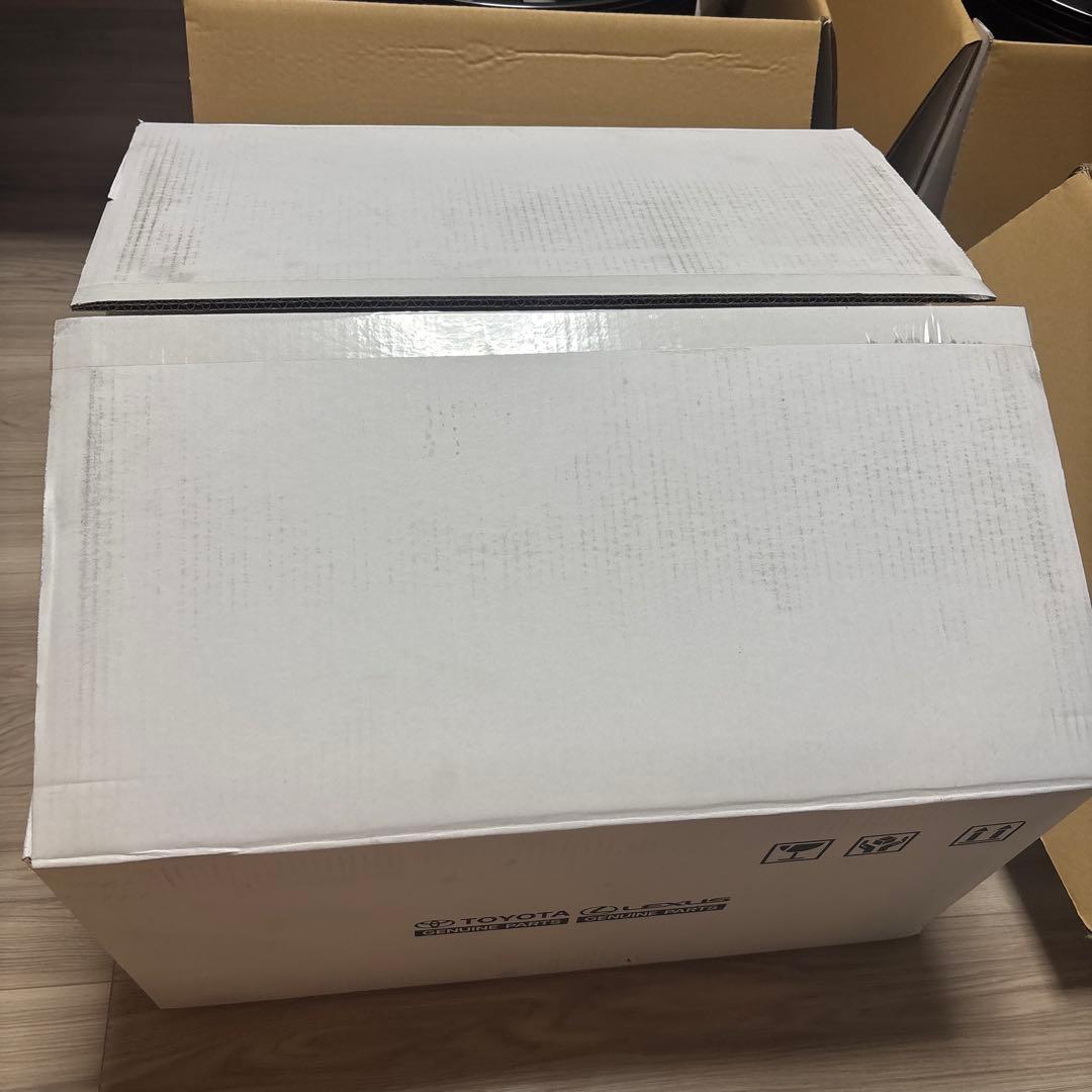 レクサスis300h Fスポーツ　19インチ ホイール 4個セット新品