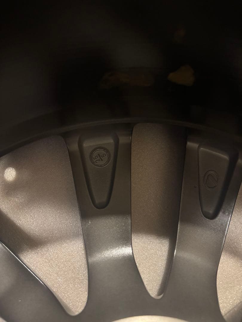 レクサスis300h Fスポーツ　19インチ ホイール 4個セット新品