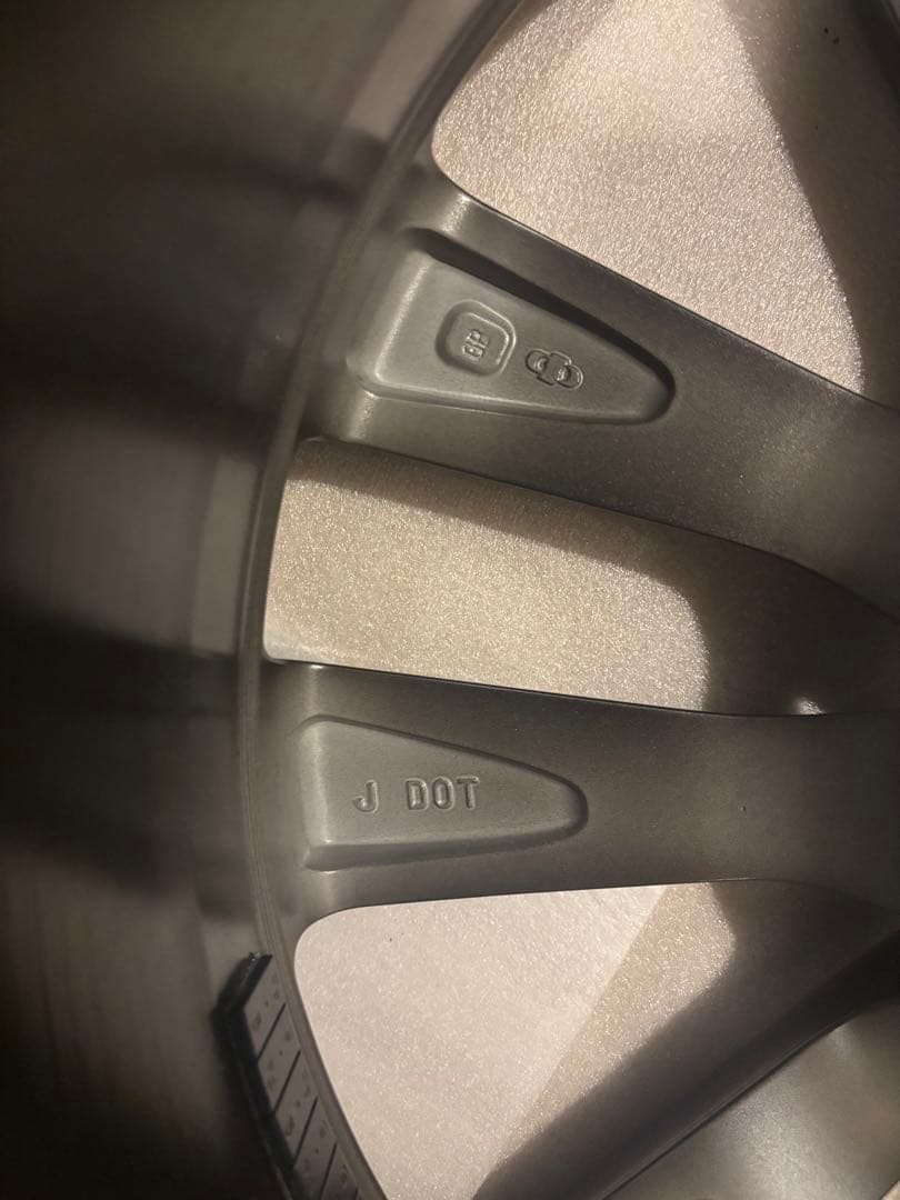 レクサスis300h Fスポーツ　19インチ ホイール 4個セット新品