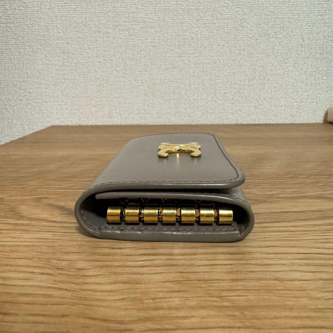 セリーヌ　CELINE トリオンフ　キーケース グレージュ　箱付き　美品