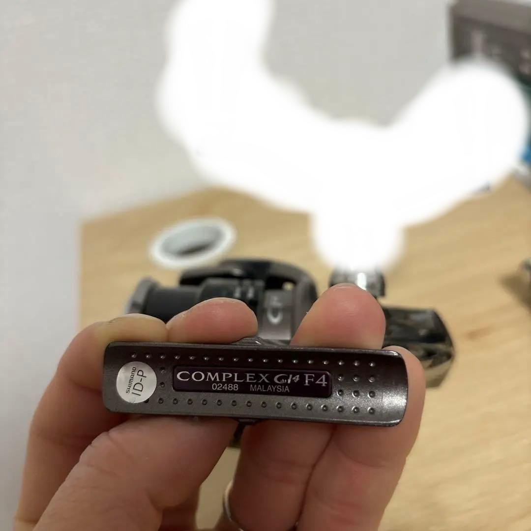 シマノ10コンプレックスCI4 2500HGS F4 ゴメクサスダブルハンドル