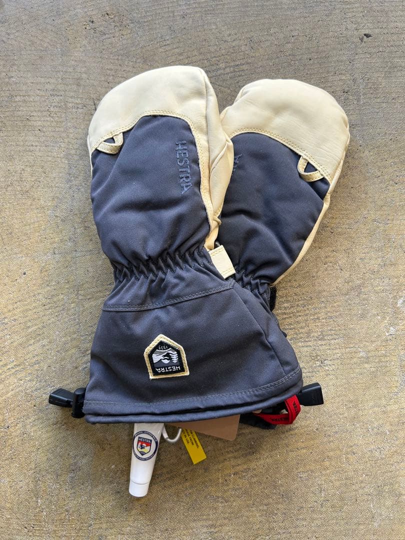 Hestra Alpine Pro ミトングローブ 8