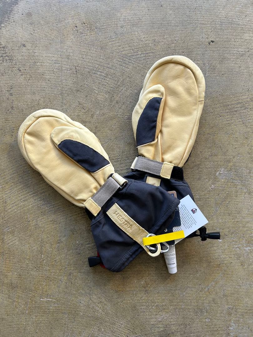 Hestra Alpine Pro ミトングローブ 8