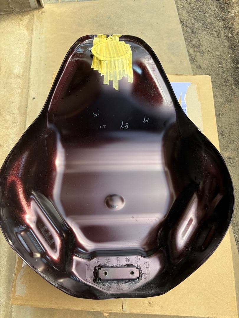 KAWASAKI Z900RS 2025 キャンディートーンレッド