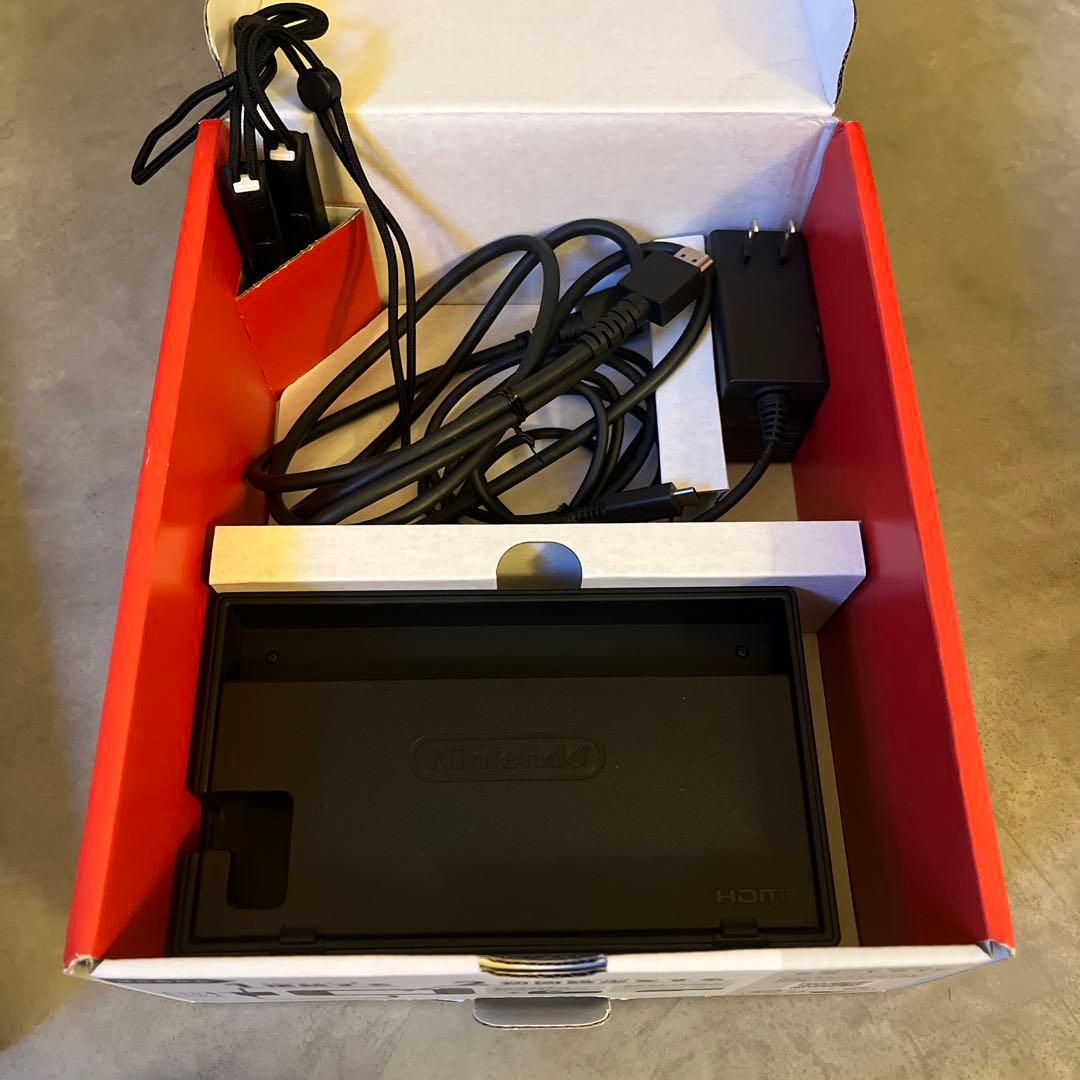 ニンテンドースイッチNintendo switch 黒ブラック本体