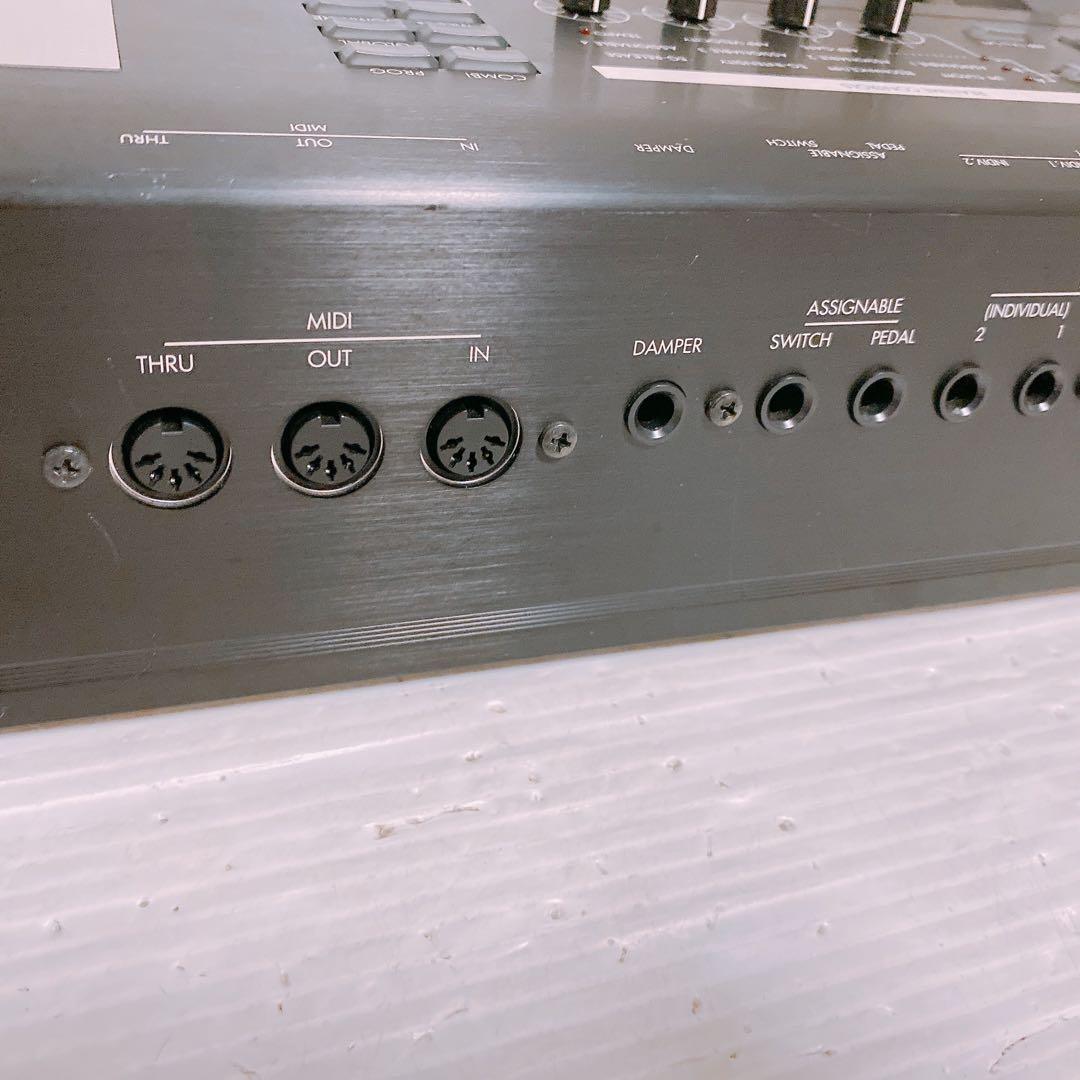 KORG TR61 シンセサイザー 61鍵盤