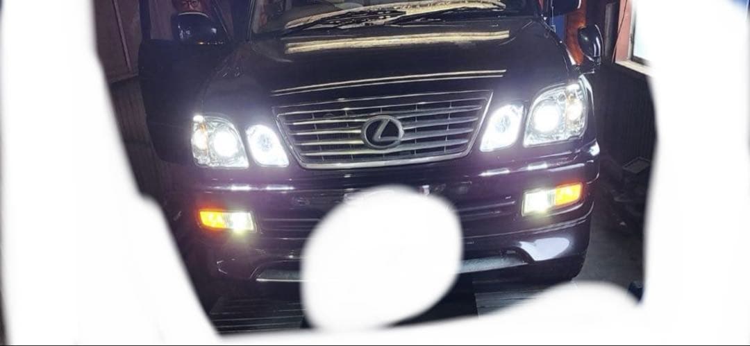 ランドクルーザーシグナス　ヘッドライトEARGLE EYE LX470