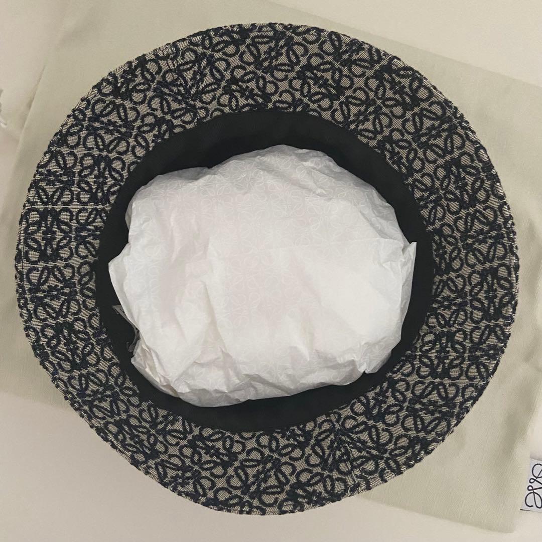 IMページ　極美品！LOEWE アナグラムバケットハット 57 付属品