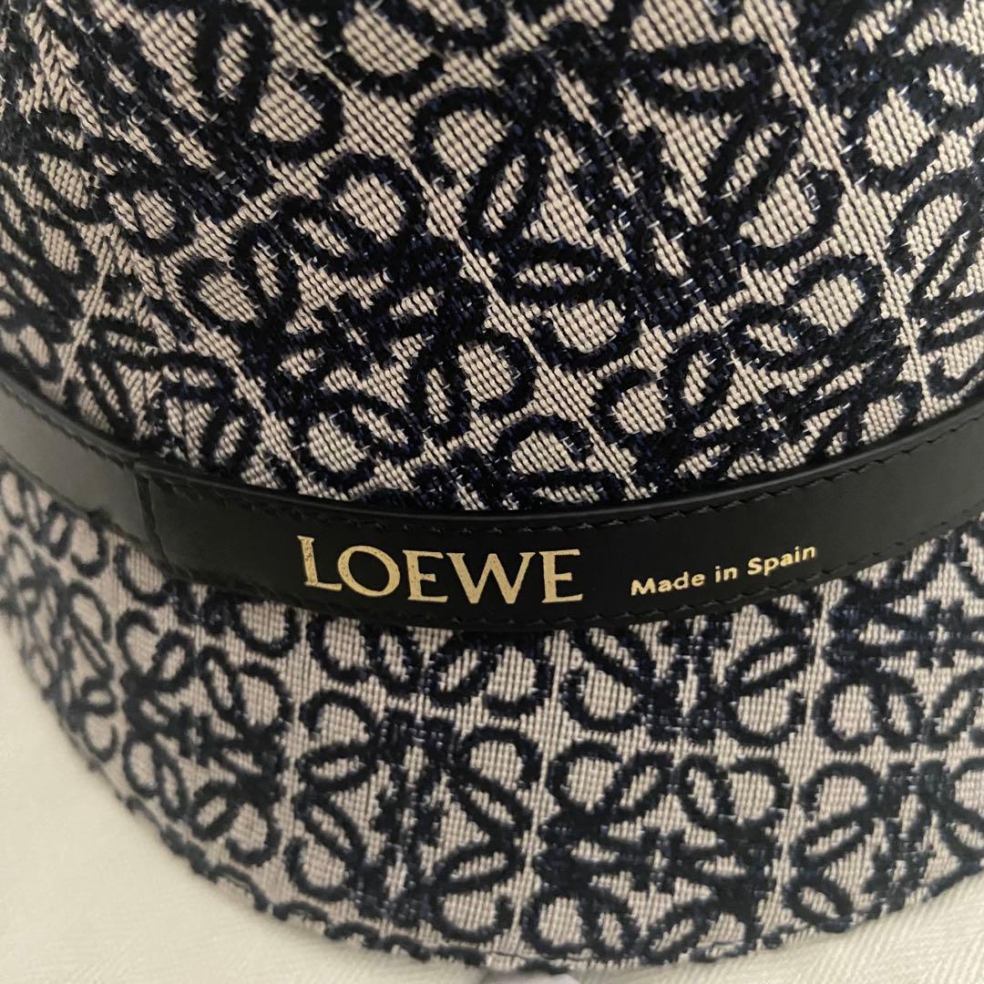 IMページ　極美品！LOEWE アナグラムバケットハット 57 付属品