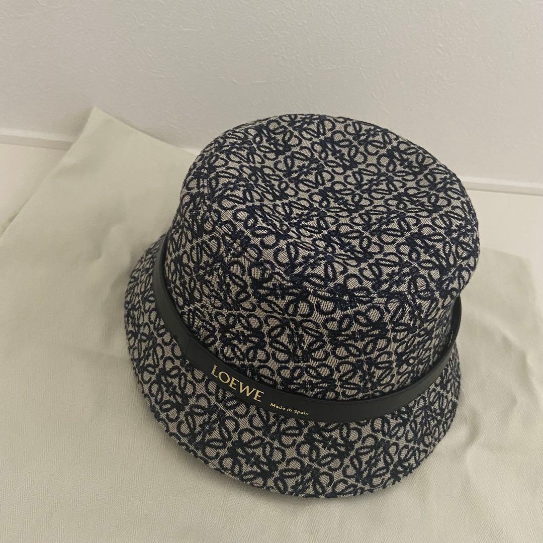 IMページ　極美品！LOEWE アナグラムバケットハット 57 付属品