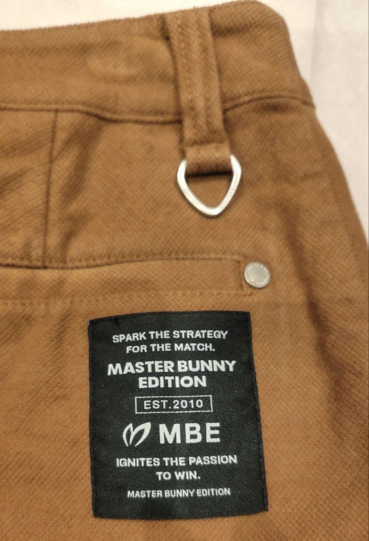 【美品】マスターバニーエディション　ストレッチ性スカート サイズ2 ベージュ