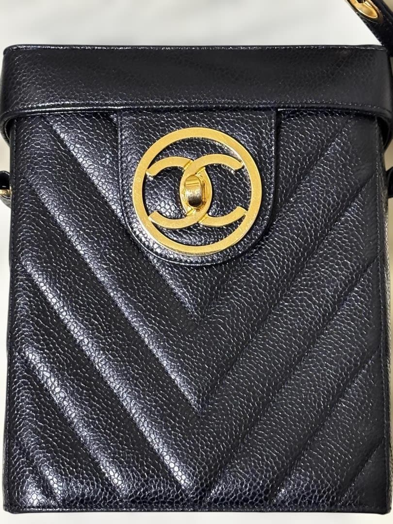 CHANEL Vanity with Chain（バニティ・ウィズ・チェーン）