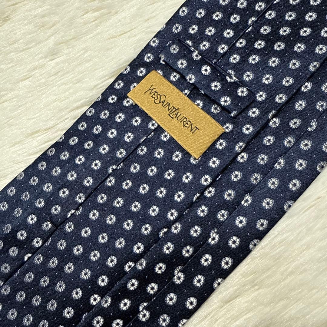 【美品】Yves Saint Laurent ネクタイ　高級シルク　サンローラン
