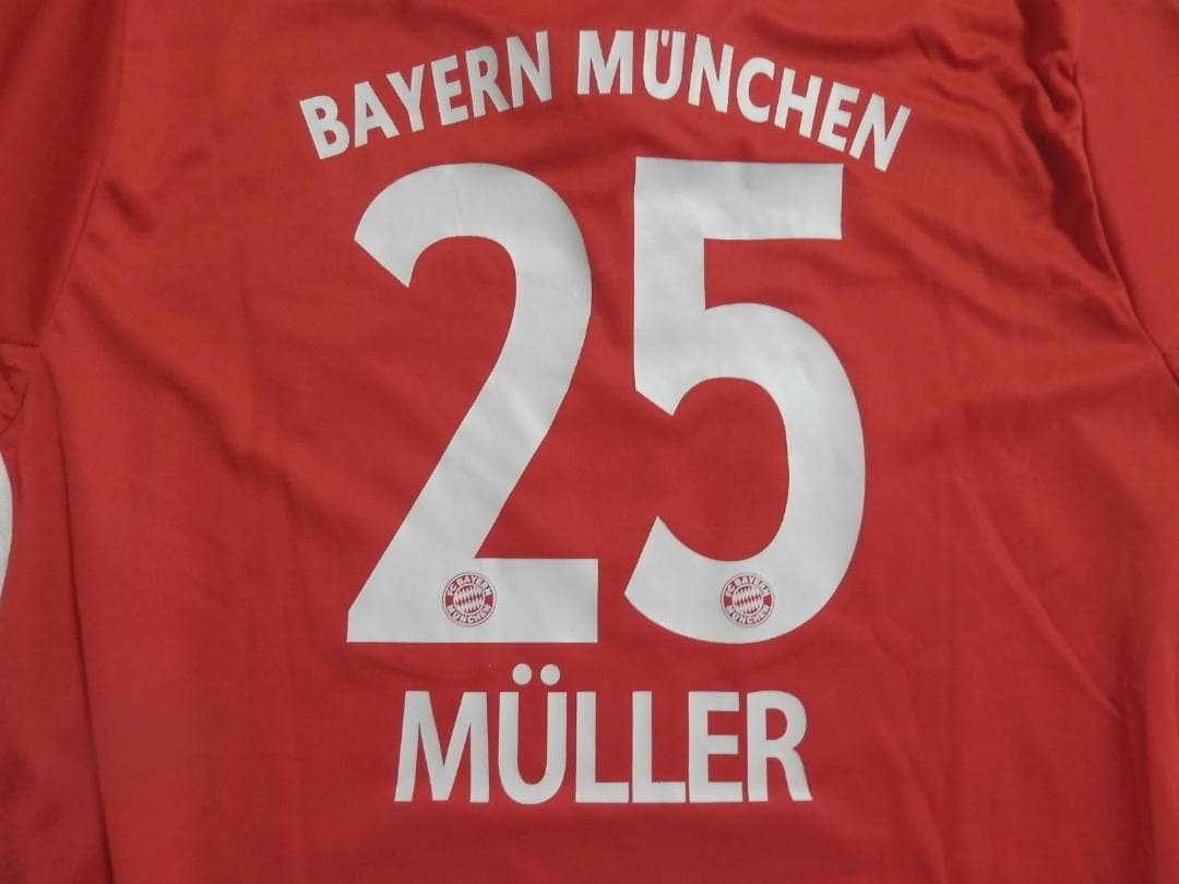 【NEW】【ミュラー】【ブンデスパッチ】バイエルンミュンヘン(2016/17)