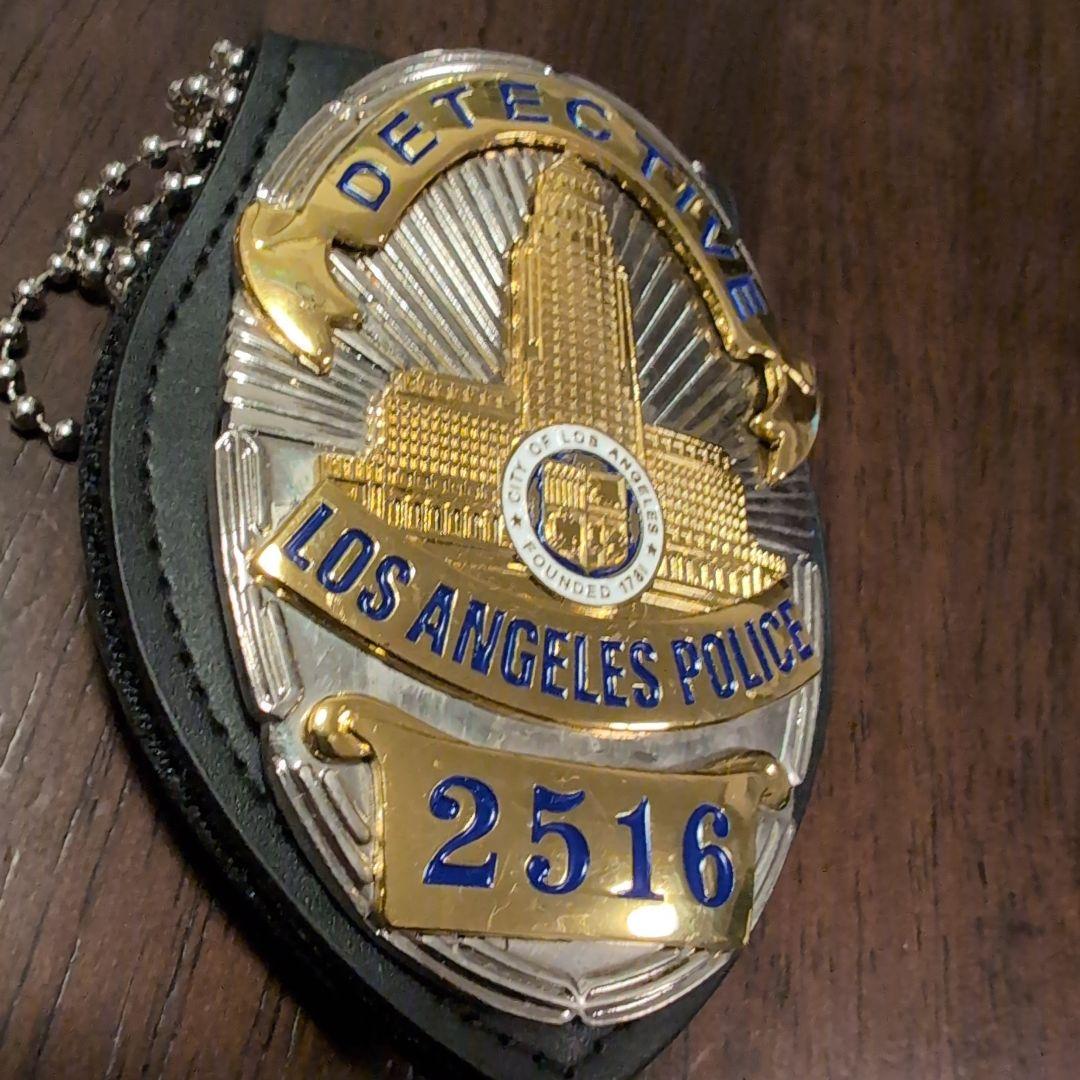 ロサンゼルス警察 バッジ 2516ポリスバッジ