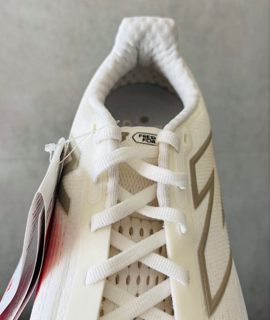 【新品】ニューバランスFresh Foam X 1080 v14 24.5cm