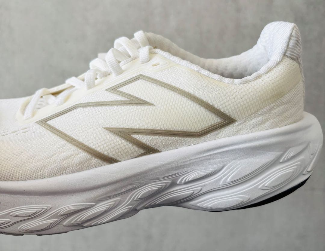 【新品】ニューバランスFresh Foam X 1080 v14 24.5cm