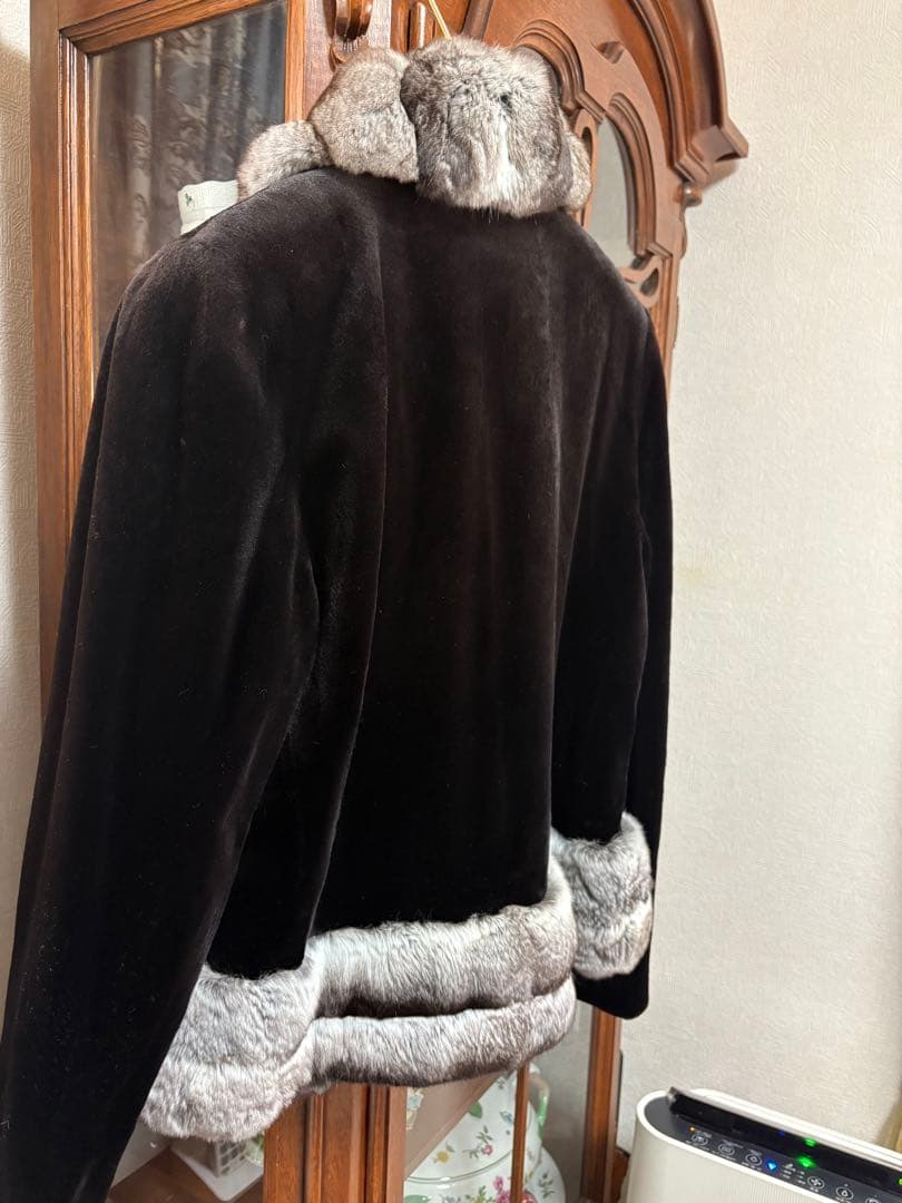 megumi 様　　　　　CARVENカルヴァン チンチラシェアードミンクコート