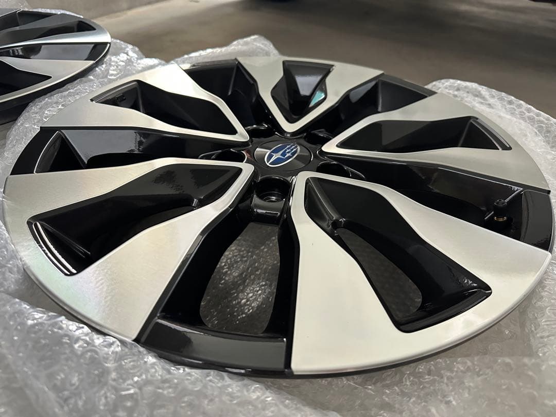 【未使用品】アウトバック純正ホイール4本セット（BT5）