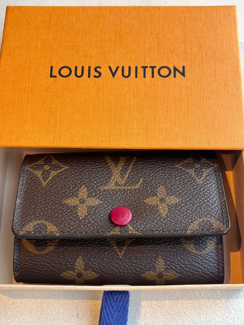 【極美品】LOUIS VUITTON モノグラムキーケース