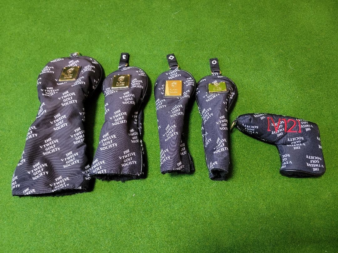 送料無料　V12　キャディバッグ　ヘッドカバー5個付