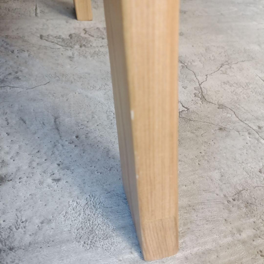 本日限定価格　★美品★　天然材　肘付き回転ダイニングチェア　ウレタン樹脂塗装