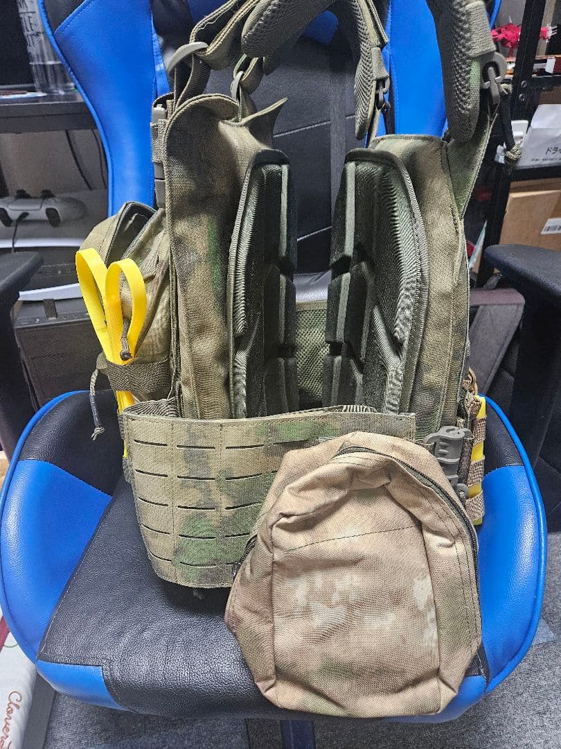 プレートキャリア　A-TACS　FG