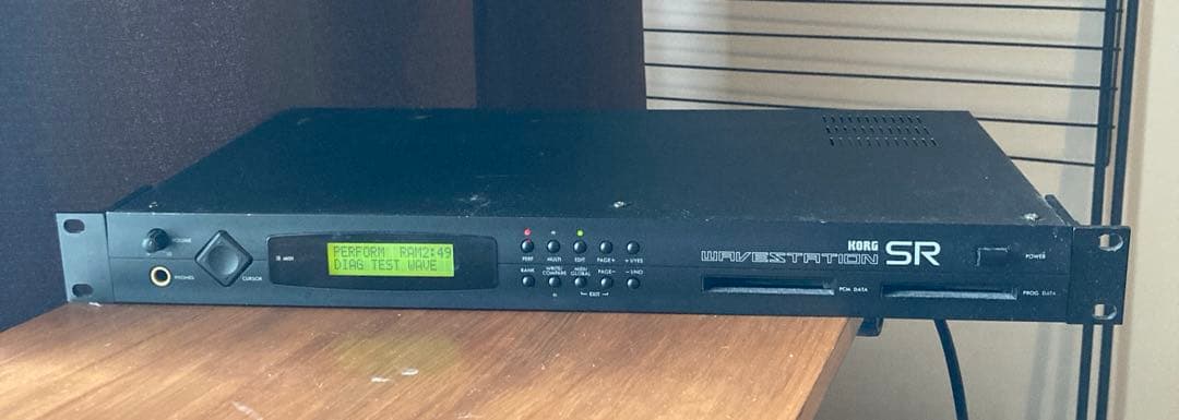 鍵盤楽器 KORG WAVESTATION SR